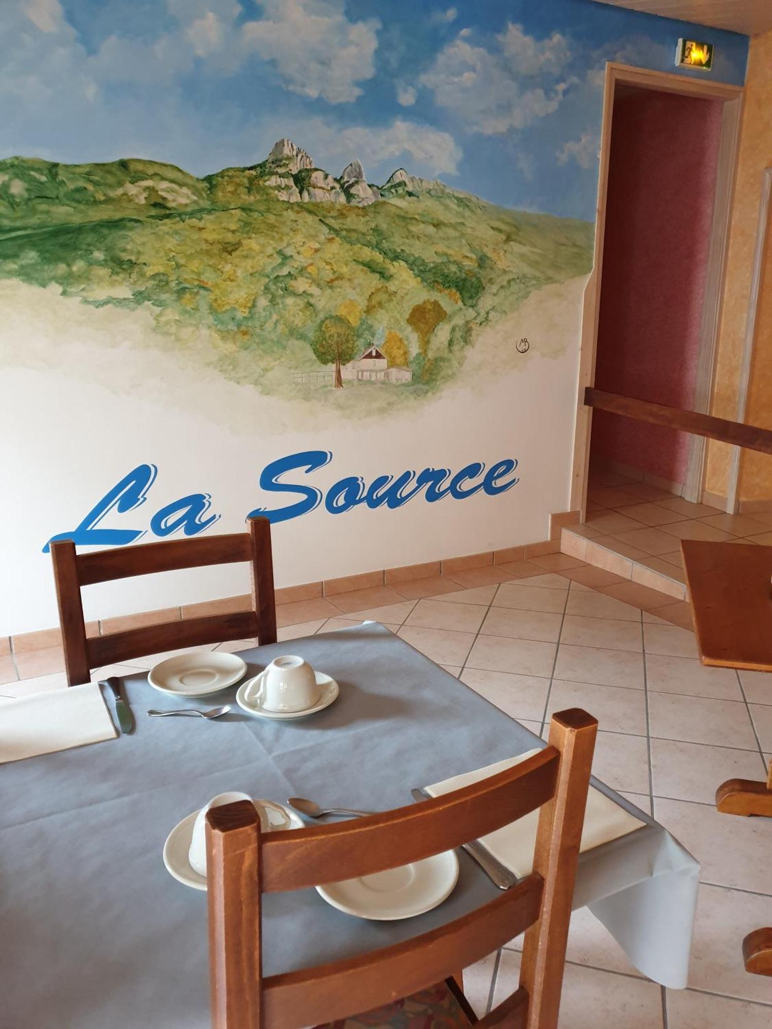 La Source Jacquet Depuis 1954 Hotel Et Studio Saint-Jean-de-Chevelu Bagian luar foto